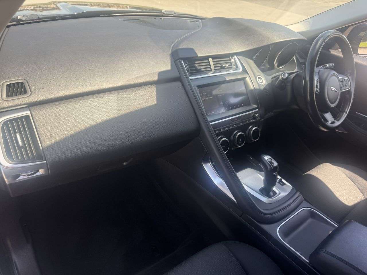 2018 JAGUAR E-PACE 2018 JAGUAR E-PACE