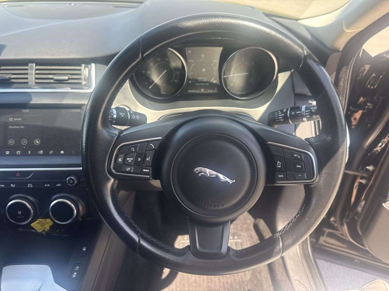 2018 JAGUAR E-PACE 2018 JAGUAR E-PACE