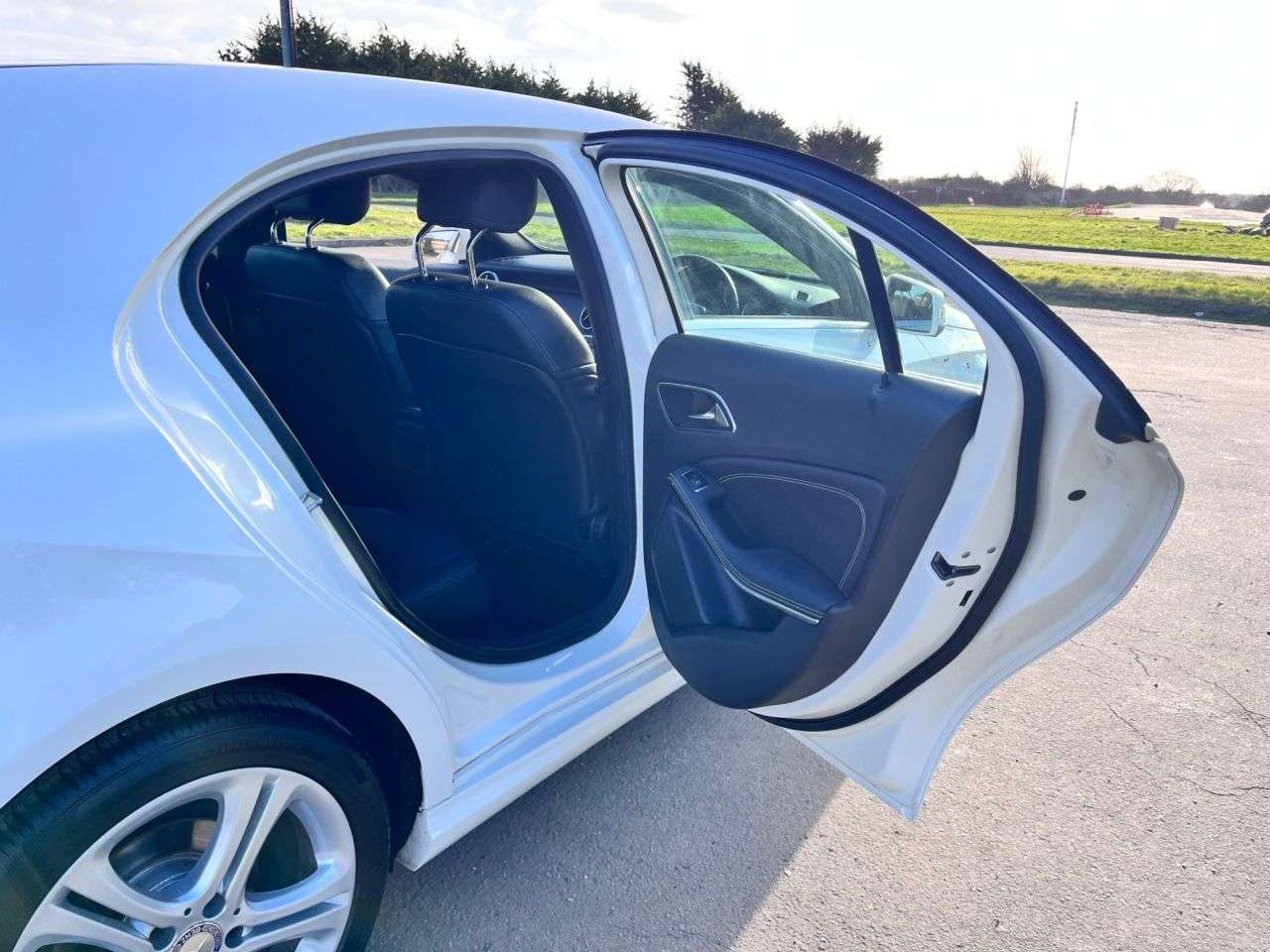 2015 MERCEDES-BENZ A-CLASS 2015 MERCEDES-BENZ A-CLASS