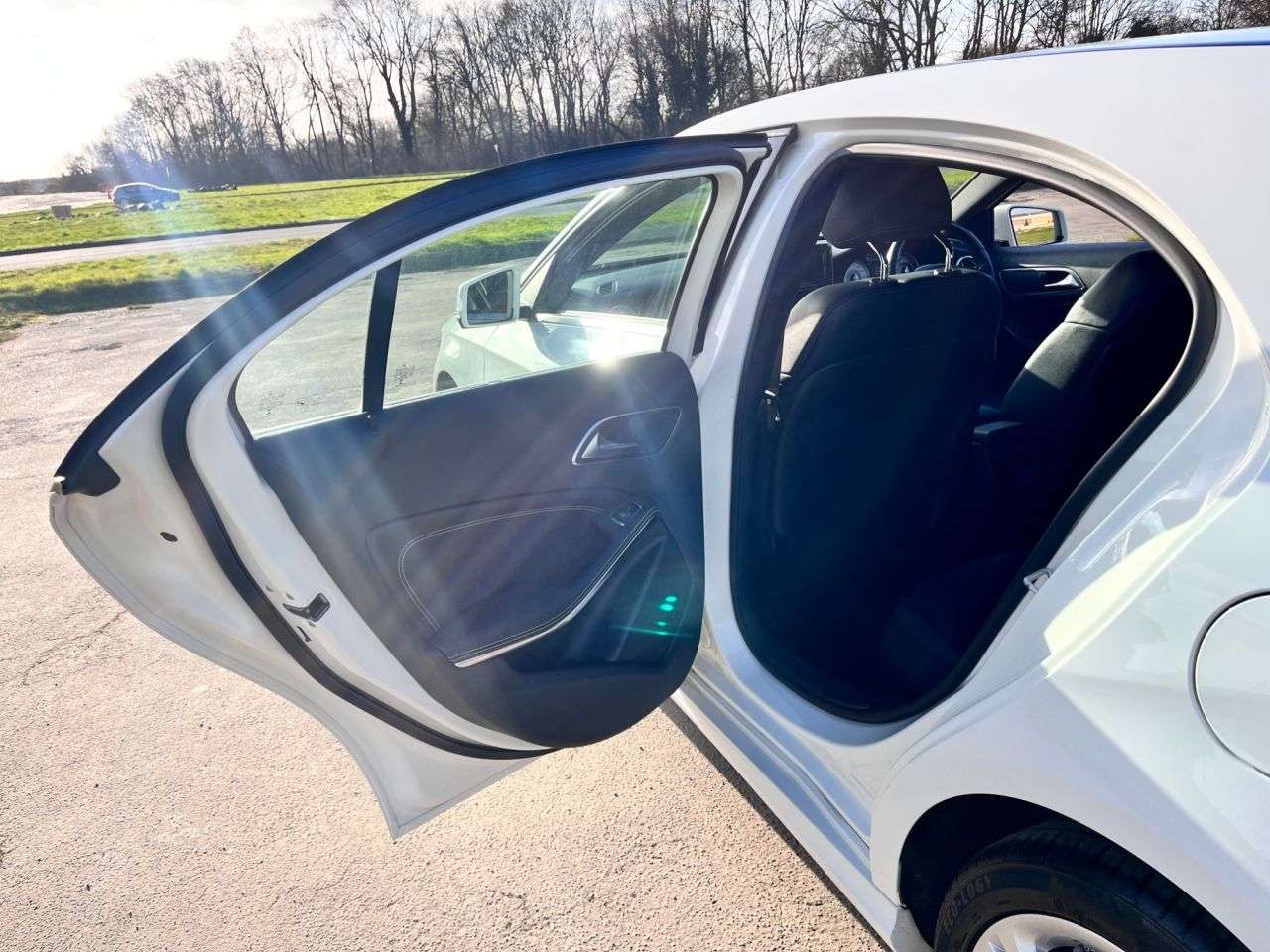 2015 MERCEDES-BENZ A-CLASS 2015 MERCEDES-BENZ A-CLASS