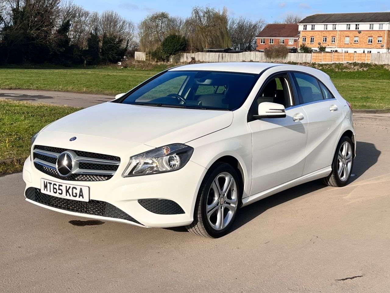 A 2015 MERCEDES-BENZ A-CLASS 1.5 A180 CDI Sport Edition Hatchback 5dr Diesel Manual Euro 6 (s/s) (109 ps A 2015 MERCEDES-BENZ A-CLASS 1.5 A180 CDI Sport Edition Hatchback 5dr Diesel Manual Euro 6 (s/s) (109 ps