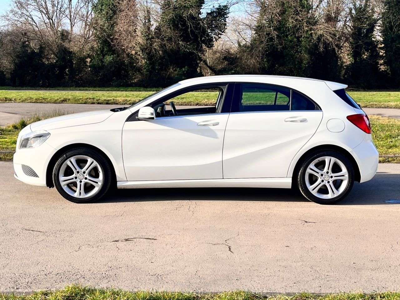 A 2015 MERCEDES-BENZ A-CLASS 1.5 A180 CDI Sport Edition Hatchback 5dr Diesel Manual Euro 6 (s/s) (109 ps A 2015 MERCEDES-BENZ A-CLASS 1.5 A180 CDI Sport Edition Hatchback 5dr Diesel Manual Euro 6 (s/s) (109 ps