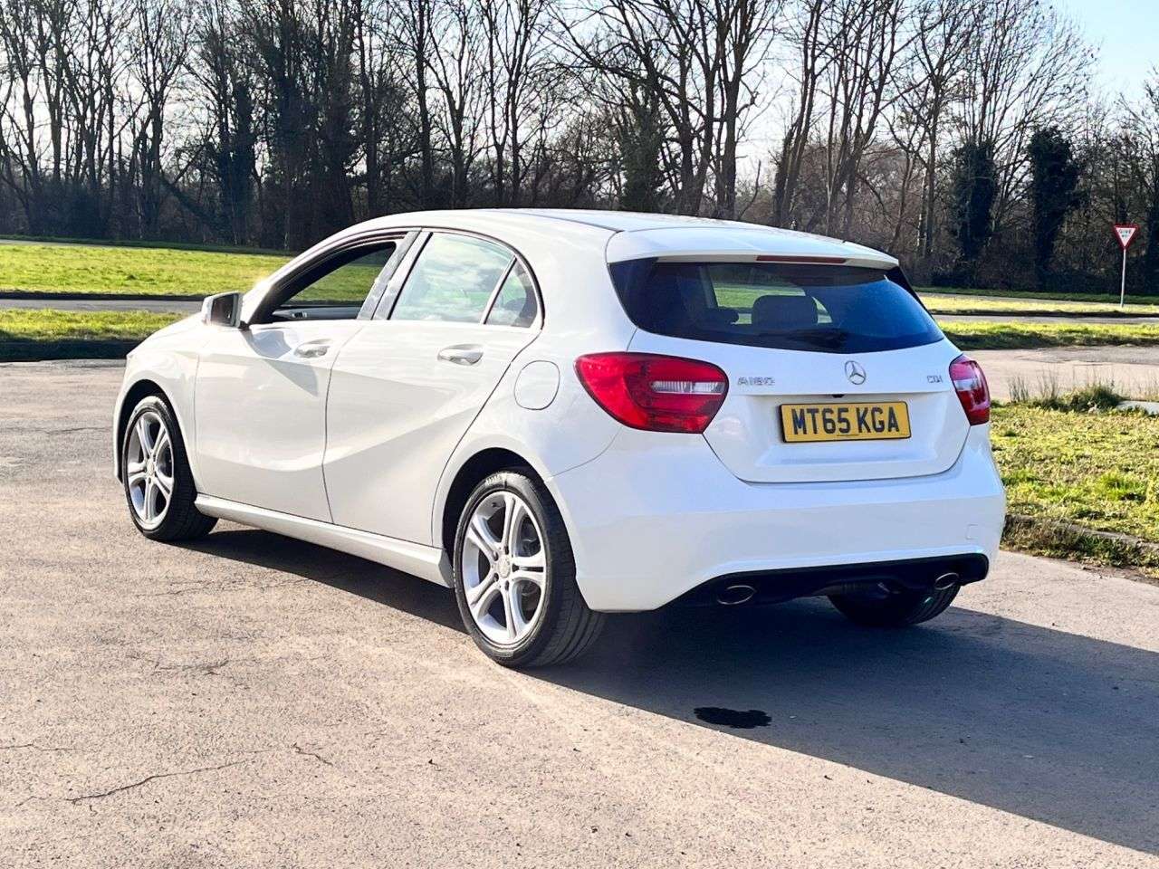 2015 MERCEDES-BENZ A-CLASS 2015 MERCEDES-BENZ A-CLASS