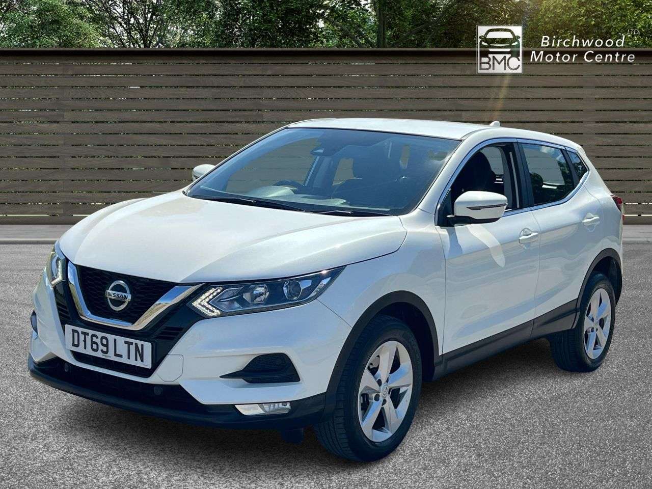 A 2020 NISSAN QASHQAI 1.3 DIG-T Acenta Premium SUV 5dr Petrol DCT Auto Euro 6 (s/s) (160 ps) A 2020 NISSAN QASHQAI 1.3 DIG-T Acenta Premium SUV 5dr Petrol DCT Auto Euro 6 (s/s) (160 ps)