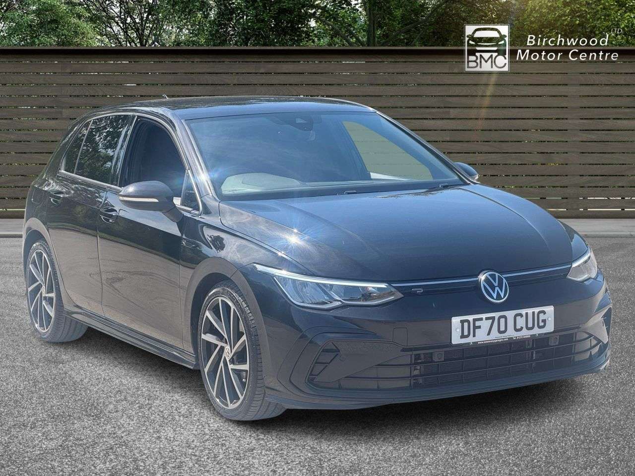 A 2020 VOLKSWAGEN GOLF 2.0 TDI R-Line Hatchback 5dr Diesel DSG Euro 6 (s/s) (150 ps) AIR CONDITION A 2020 VOLKSWAGEN GOLF 2.0 TDI R-Line Hatchback 5dr Diesel DSG Euro 6 (s/s) (150 ps) AIR CONDITION