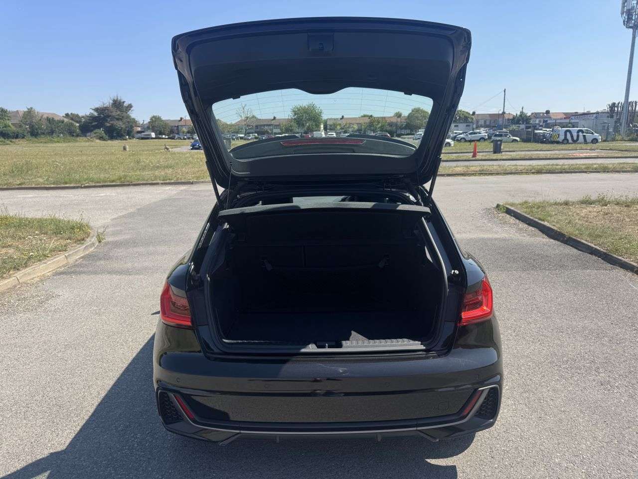 2023 AUDI A1 2023 AUDI A1