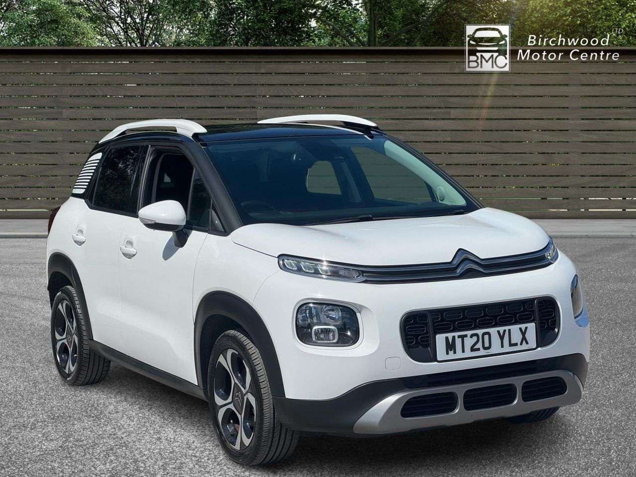 A 2020 CITROEN C3 AIRCROSS 1.2 PureTech Flair SUV 5dr Petrol Manual 6 Spd Euro 6 (s/s) (110 ps) SERVIC A 2020 CITROEN C3 AIRCROSS 1.2 PureTech Flair SUV 5dr Petrol Manual 6 Spd Euro 6 (s/s) (110 ps) SERVIC