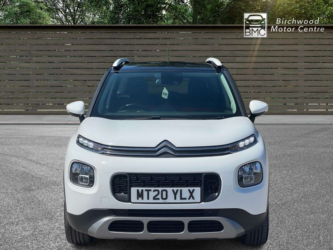 A 2020 CITROEN C3 AIRCROSS 1.2 PureTech Flair SUV 5dr Petrol Manual 6 Spd Euro 6 (s/s) (110 ps) SERVIC A 2020 CITROEN C3 AIRCROSS 1.2 PureTech Flair SUV 5dr Petrol Manual 6 Spd Euro 6 (s/s) (110 ps) SERVIC