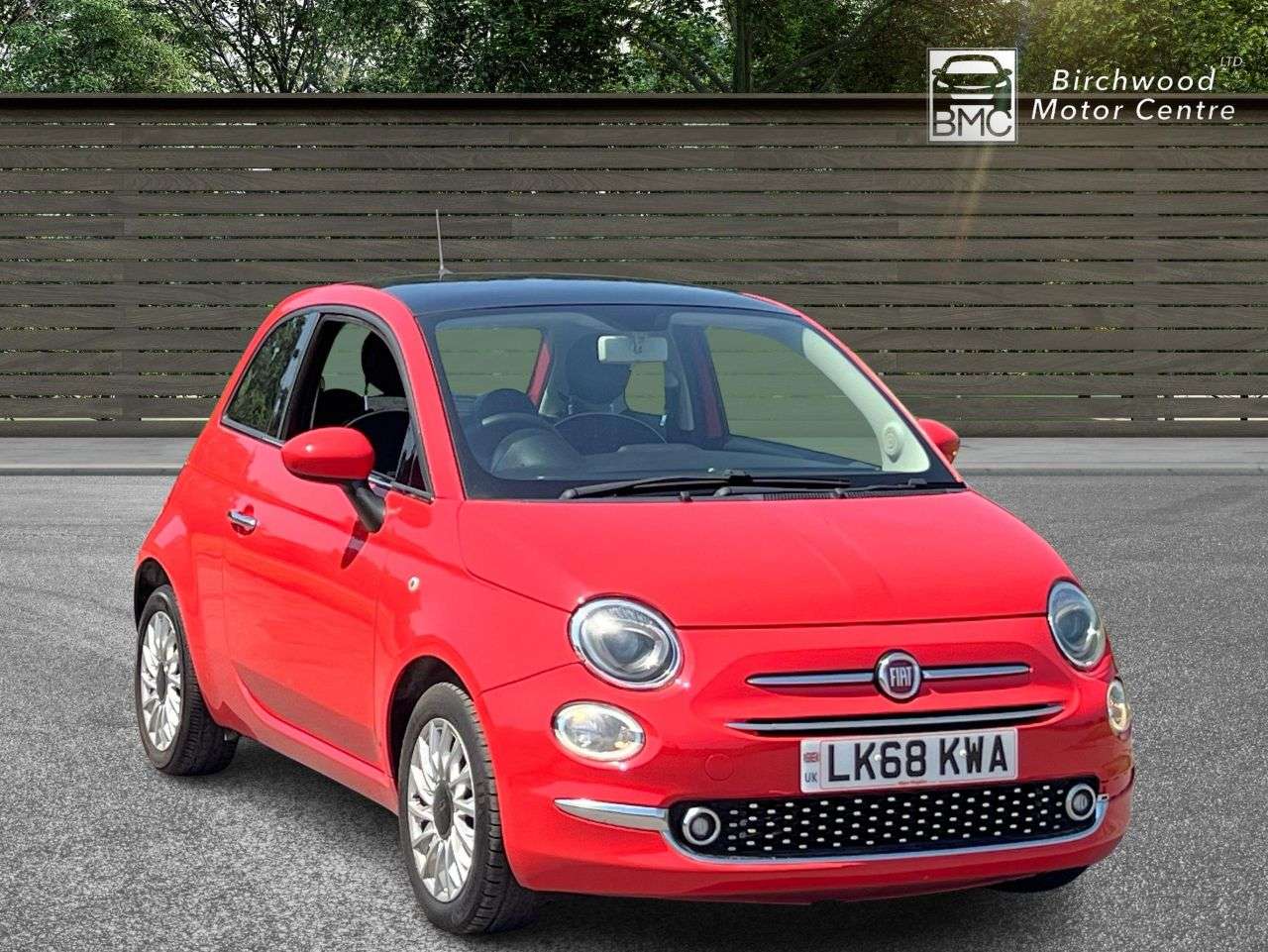 A 2018 FIAT 500 1.2 Lounge Hatchback 3dr Petrol Manual Euro 6 (s/s) (69 bhp) SUN ROOF A 2018 FIAT 500 1.2 Lounge Hatchback 3dr Petrol Manual Euro 6 (s/s) (69 bhp) SUN ROOF