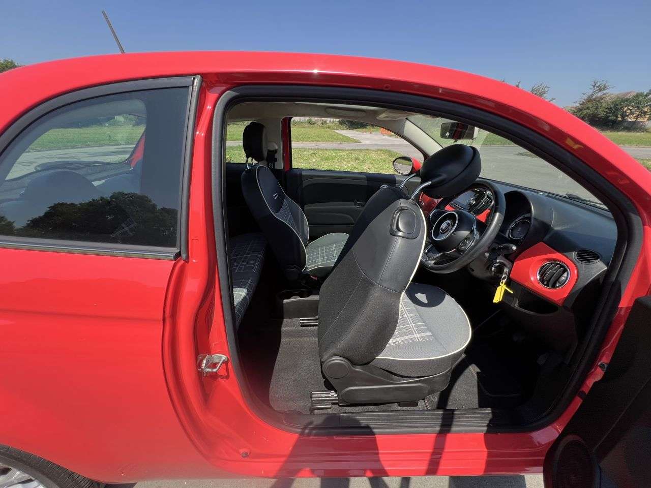 2018 FIAT 500 2018 FIAT 500