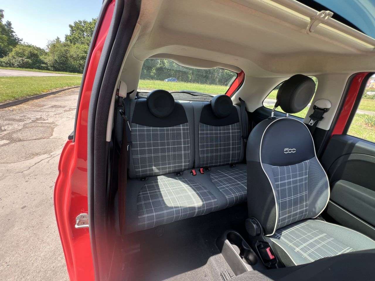 2018 FIAT 500 2018 FIAT 500