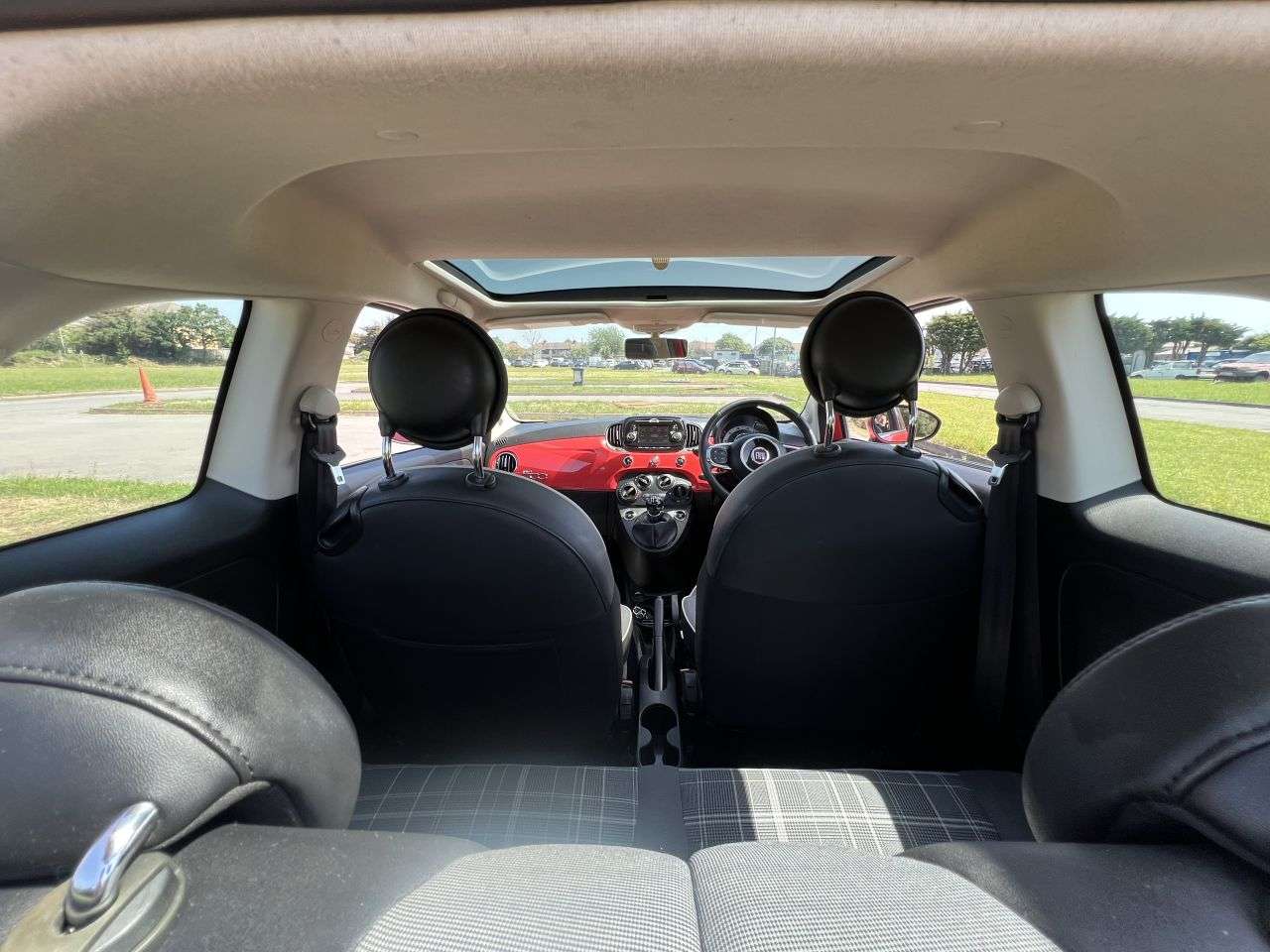 2018 FIAT 500 2018 FIAT 500