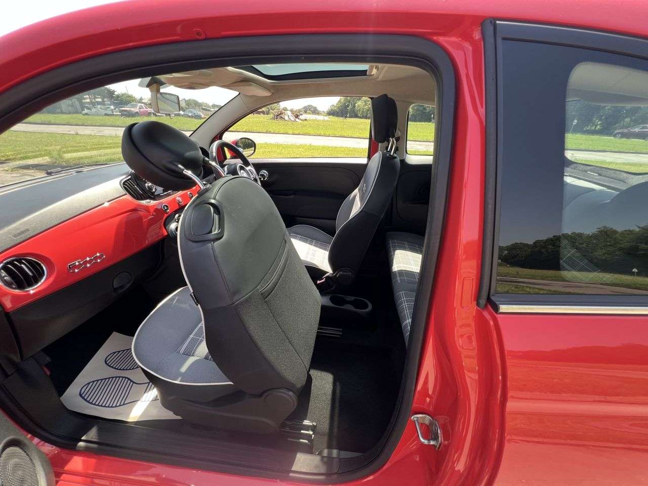 2018 FIAT 500 2018 FIAT 500