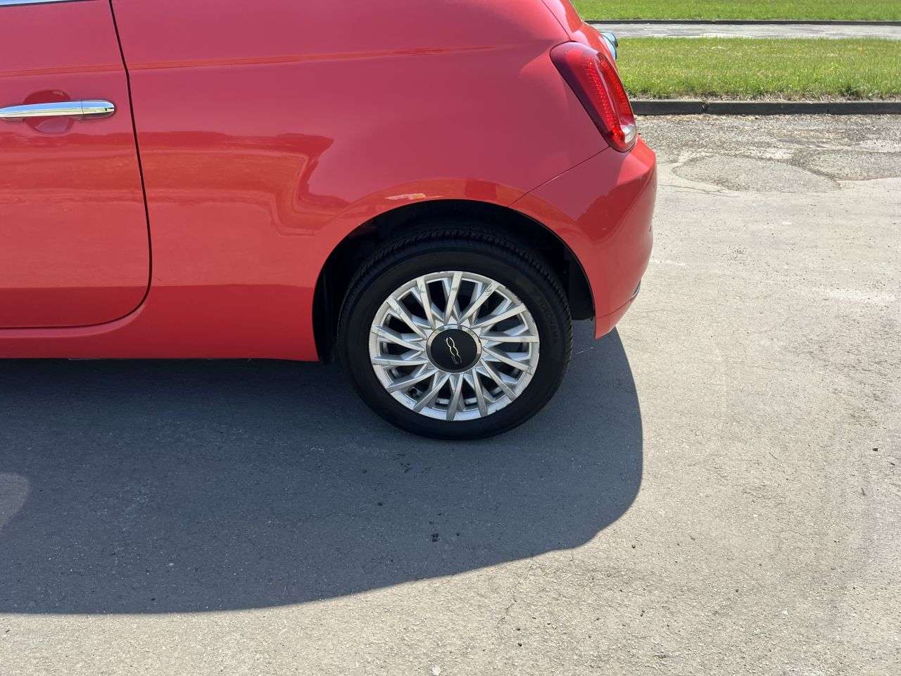 2018 FIAT 500 2018 FIAT 500