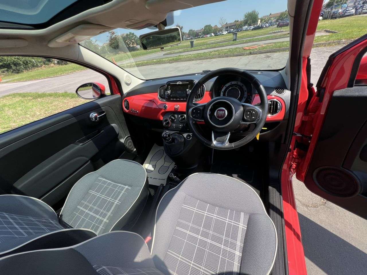 2018 FIAT 500 2018 FIAT 500