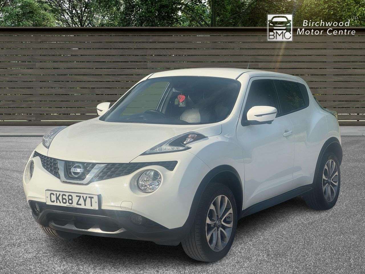 A 2018 NISSAN JUKE 1.6 Tekna SUV 5dr Petrol XTRON Euro 6 (117 ps) A 2018 NISSAN JUKE 1.6 Tekna SUV 5dr Petrol XTRON Euro 6 (117 ps)