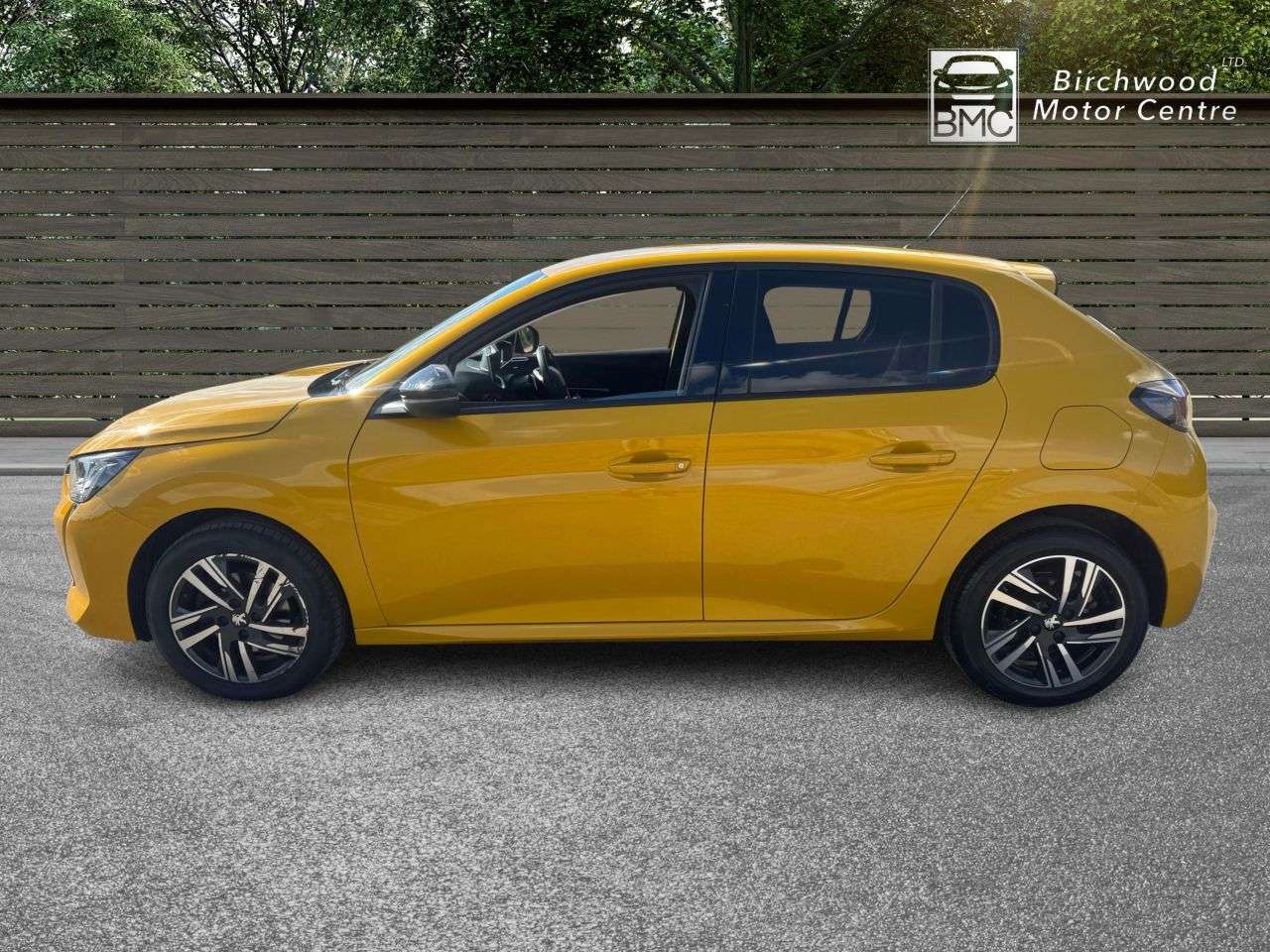 A 2023 PEUGEOT 208 1.2 PureTech Allure Premium + Hatchback 5dr Petrol EAT Euro 6 (s/s) (130 ps A 2023 PEUGEOT 208 1.2 PureTech Allure Premium + Hatchback 5dr Petrol EAT Euro 6 (s/s) (130 ps