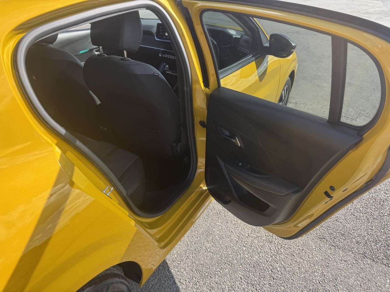 2023 PEUGEOT 208 2023 PEUGEOT 208