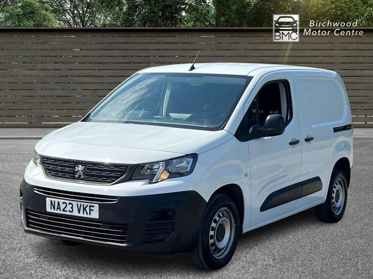 A 2023 PEUGEOT PARTNER 1.5 BlueHDi 1000 Professional Premium + Standard Panel Van 5dr Diesel Manua A 2023 PEUGEOT PARTNER 1.5 BlueHDi 1000 Professional Premium + Standard Panel Van 5dr Diesel Manua