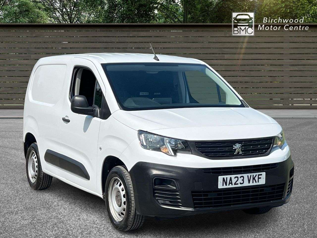 A 2023 PEUGEOT PARTNER 1.5 BlueHDi 1000 Professional Premium + Standard Panel Van 5dr Diesel Manua A 2023 PEUGEOT PARTNER 1.5 BlueHDi 1000 Professional Premium + Standard Panel Van 5dr Diesel Manua