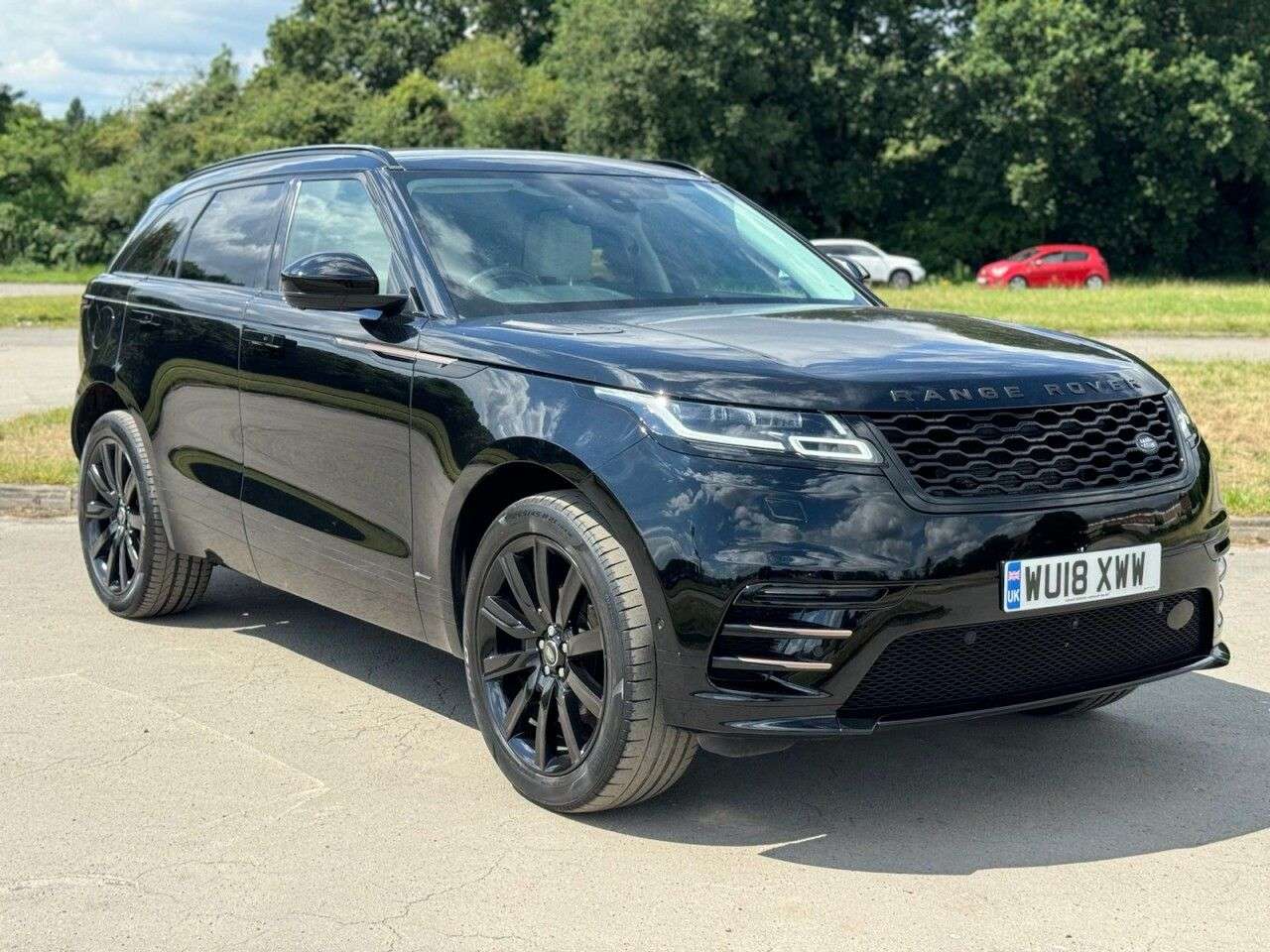 A 2018 LAND ROVER RANGE ROVER VELAR 2.0 D240 R-Dynamic HSE SUV 5dr Diesel Auto 4WD Euro 6 (s/s) (240 ps) CRUISE A 2018 LAND ROVER RANGE ROVER VELAR 2.0 D240 R-Dynamic HSE SUV 5dr Diesel Auto 4WD Euro 6 (s/s) (240 ps) CRUISE