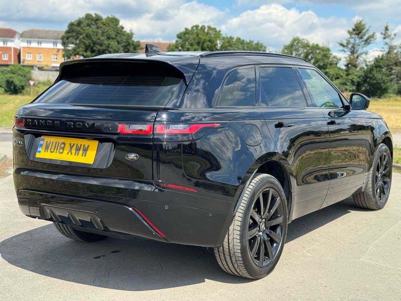 2018 LAND ROVER RANGE ROVER VELAR 2018 LAND ROVER RANGE ROVER VELAR