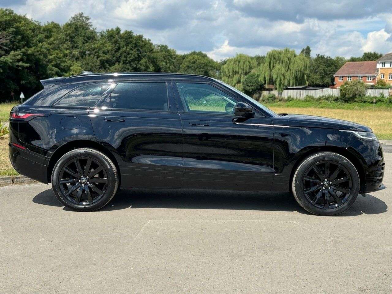 2018 LAND ROVER RANGE ROVER VELAR 2018 LAND ROVER RANGE ROVER VELAR