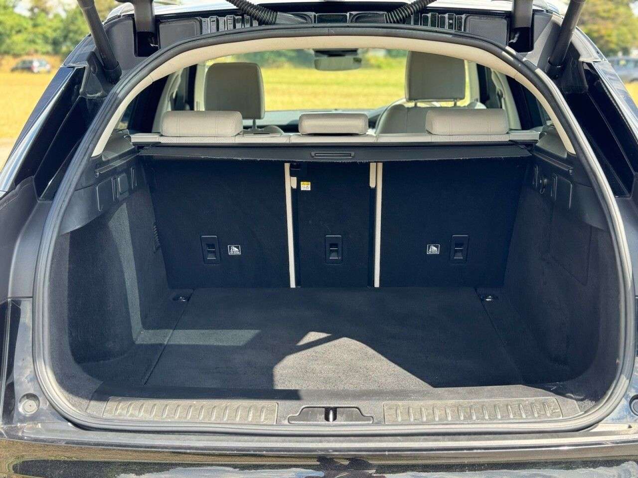 2018 LAND ROVER RANGE ROVER VELAR 2018 LAND ROVER RANGE ROVER VELAR