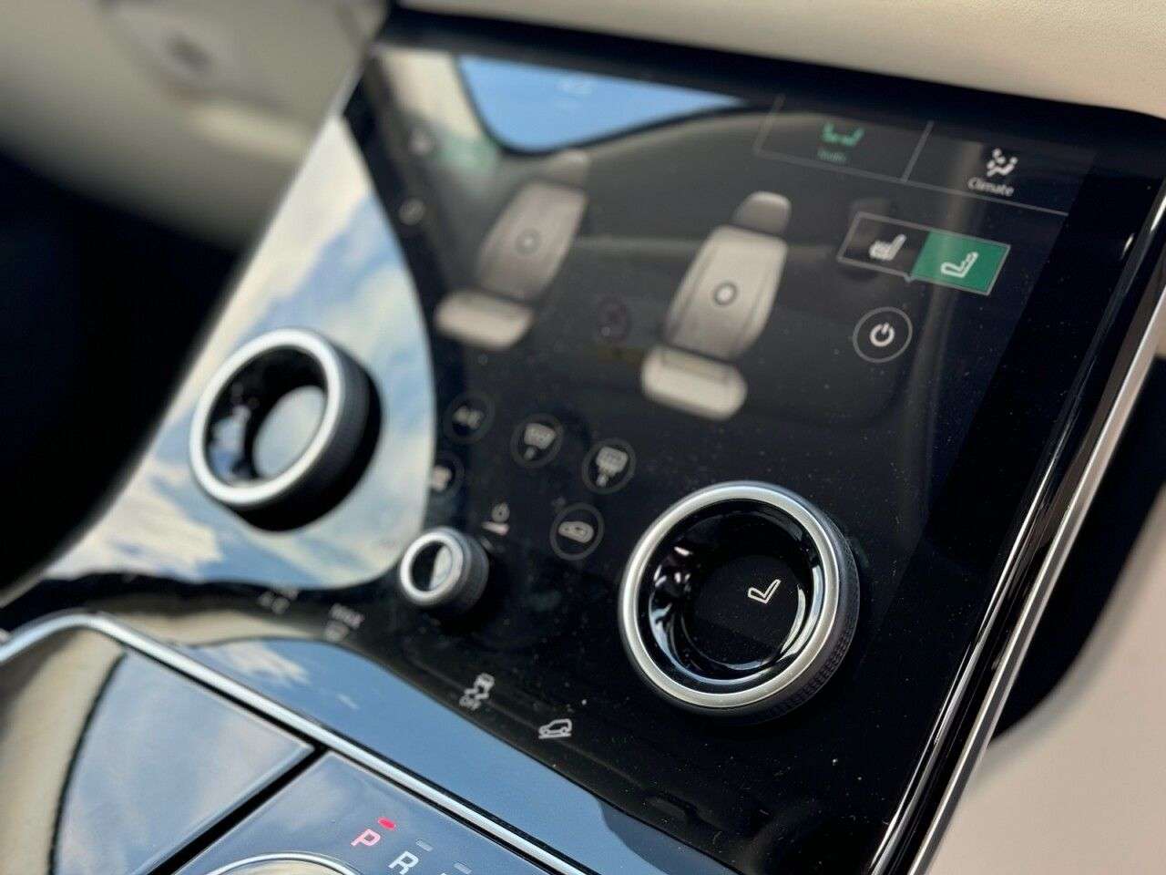 2018 LAND ROVER RANGE ROVER VELAR 2018 LAND ROVER RANGE ROVER VELAR