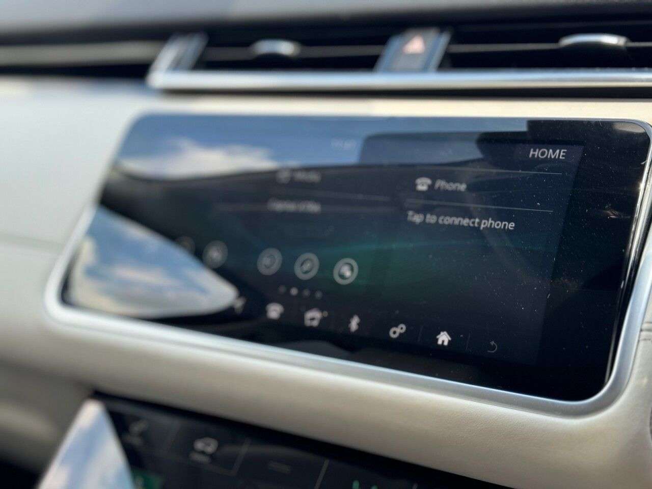 2018 LAND ROVER RANGE ROVER VELAR 2018 LAND ROVER RANGE ROVER VELAR