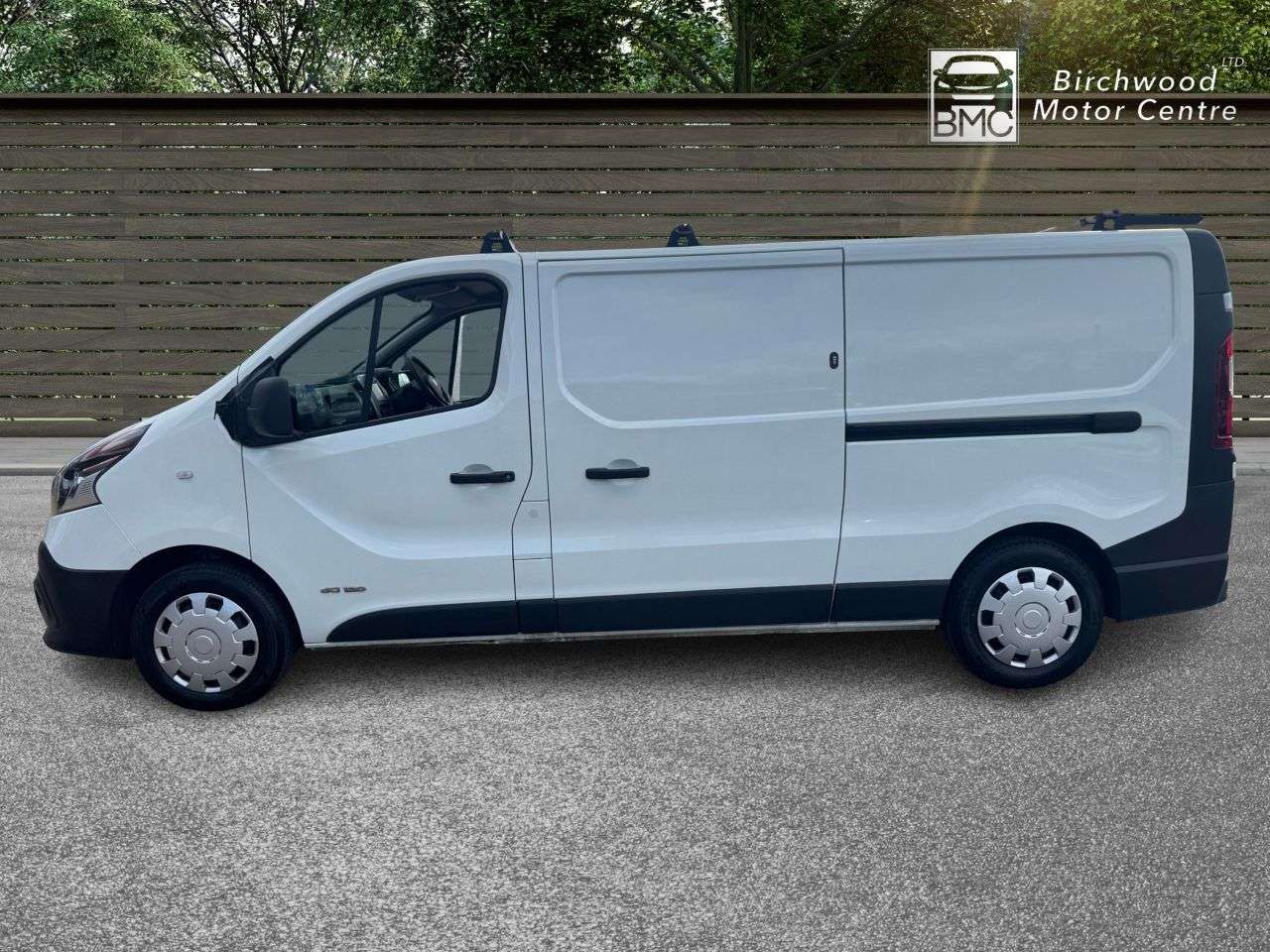 A 2016 RENAULT TRAFIC 1.6 dCi 29 Business Panel Van 5dr Diesel Manual LWB Standard Roof Euro 6 (1 A 2016 RENAULT TRAFIC 1.6 dCi 29 Business Panel Van 5dr Diesel Manual LWB Standard Roof Euro 6 (1
