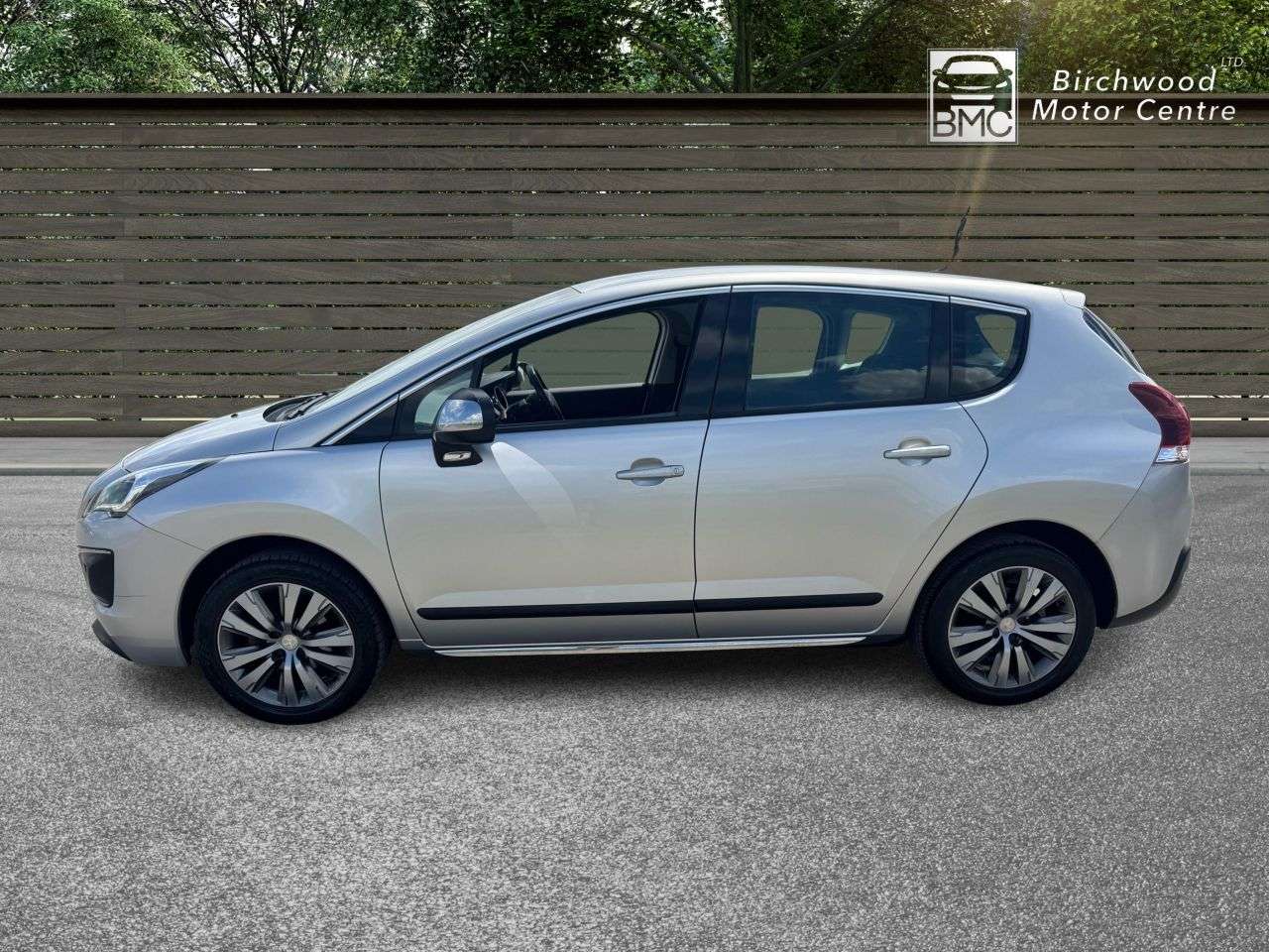 A 2016 PEUGEOT 3008 1.6 BlueHDi Active SUV 5dr Diesel EAT Euro 6 (s/s) (120 ps) , EURO 6, ULEZ A 2016 PEUGEOT 3008 1.6 BlueHDi Active SUV 5dr Diesel EAT Euro 6 (s/s) (120 ps) , EURO 6, ULEZ