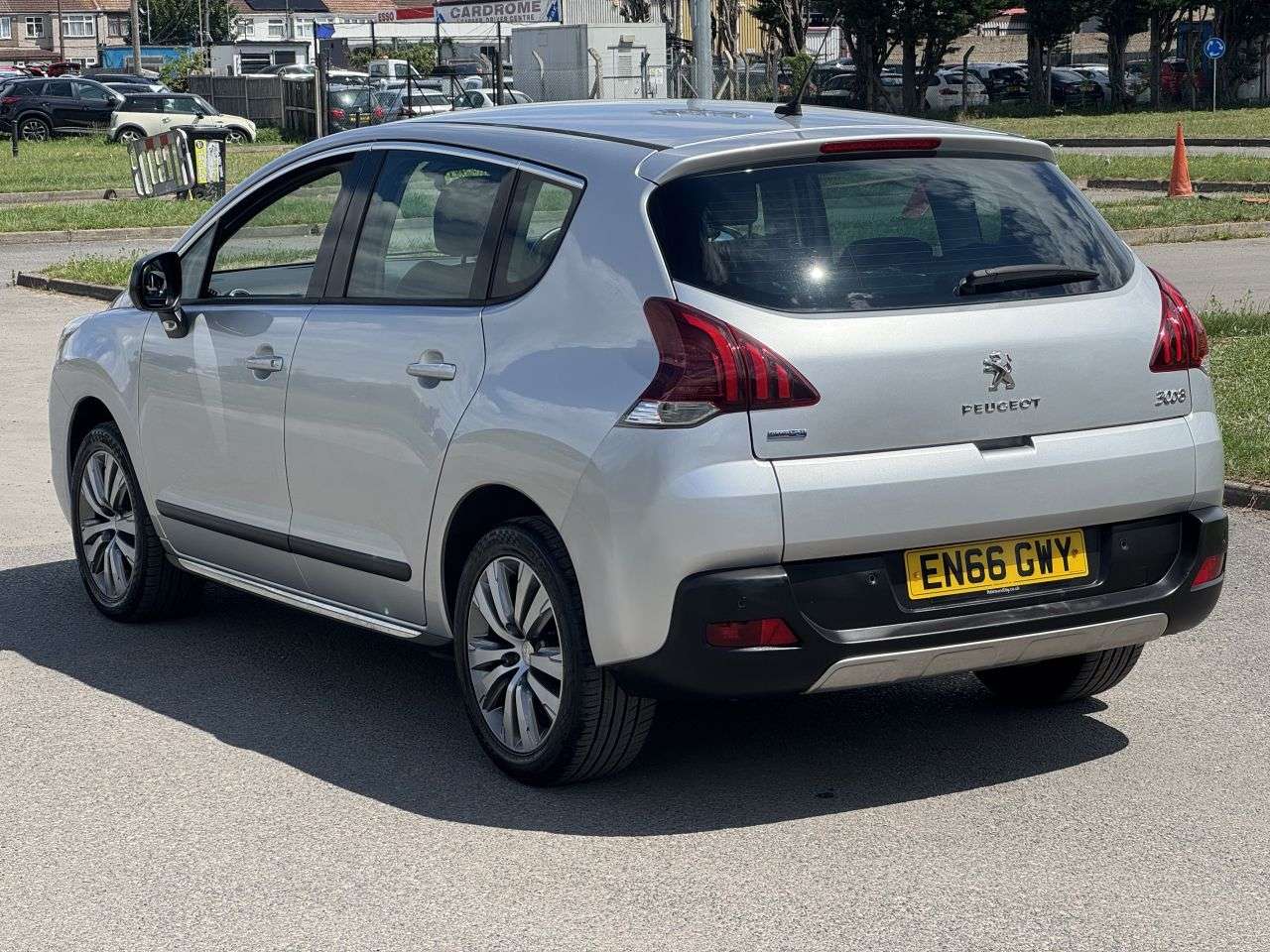 2016 PEUGEOT 3008 2016 PEUGEOT 3008