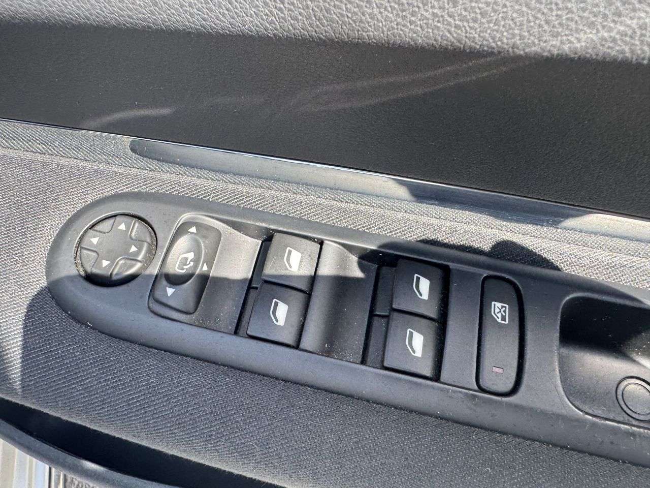 2016 PEUGEOT 3008 2016 PEUGEOT 3008