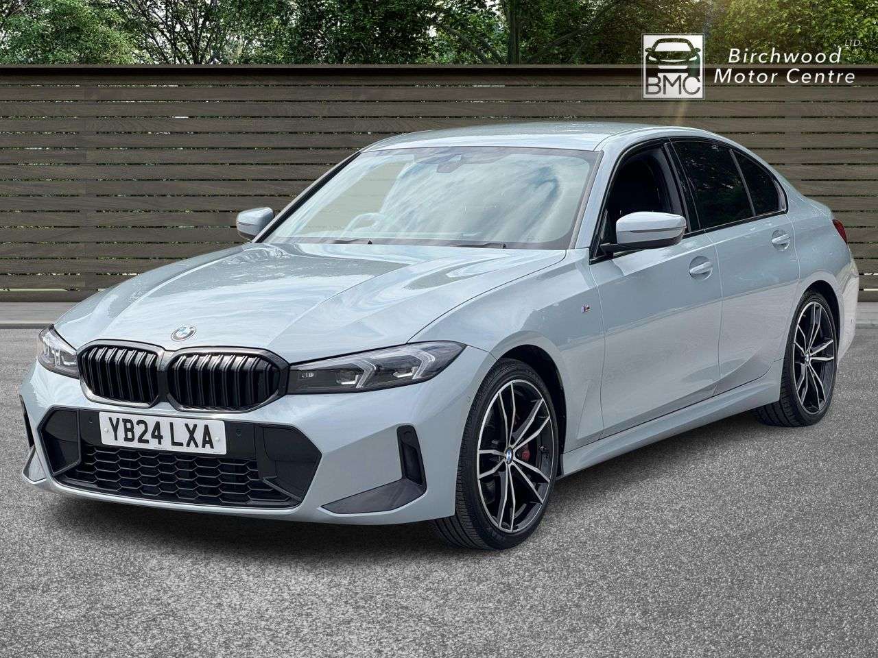 A 2024 BMW 3 SERIES 2.0 320i M Sport Saloon 4dr Petrol Auto Euro 6 (s/s) (184 ps) FULL SERVICE A 2024 BMW 3 SERIES 2.0 320i M Sport Saloon 4dr Petrol Auto Euro 6 (s/s) (184 ps) FULL SERVICE