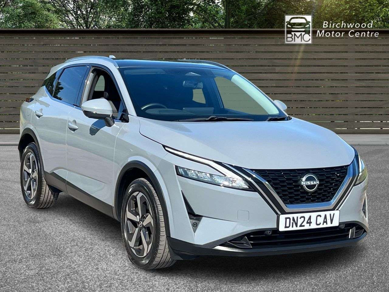 A 2024 NISSAN QASHQAI 1.3 DIG-T MHEV N-Connecta SUV 5dr Petrol Hybrid XTRON Euro 6 (s/s) (158 ps) A 2024 NISSAN QASHQAI 1.3 DIG-T MHEV N-Connecta SUV 5dr Petrol Hybrid XTRON Euro 6 (s/s) (158 ps)