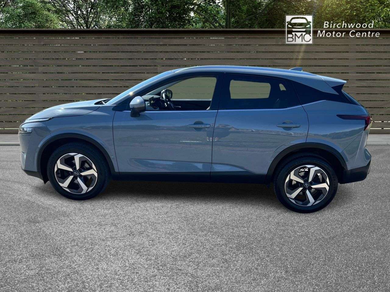 A 2024 NISSAN QASHQAI 1.3 DIG-T MHEV N-Connecta SUV 5dr Petrol Hybrid XTRON Euro 6 (s/s) (158 ps) A 2024 NISSAN QASHQAI 1.3 DIG-T MHEV N-Connecta SUV 5dr Petrol Hybrid XTRON Euro 6 (s/s) (158 ps)