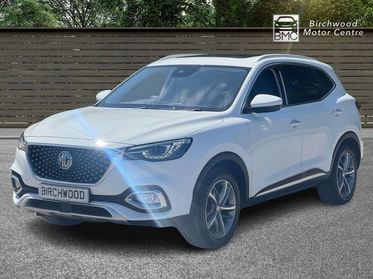 A 2023 MG MG HS 1.5 T-GDI Exclusive SUV 5dr Petrol DCT Euro 6 (s/s) (162 ps) FULL SERVICE H A 2023 MG MG HS 1.5 T-GDI Exclusive SUV 5dr Petrol DCT Euro 6 (s/s) (162 ps) FULL SERVICE H