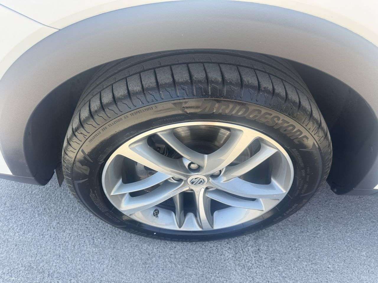 2023 MG MG HS 2023 MG MG HS