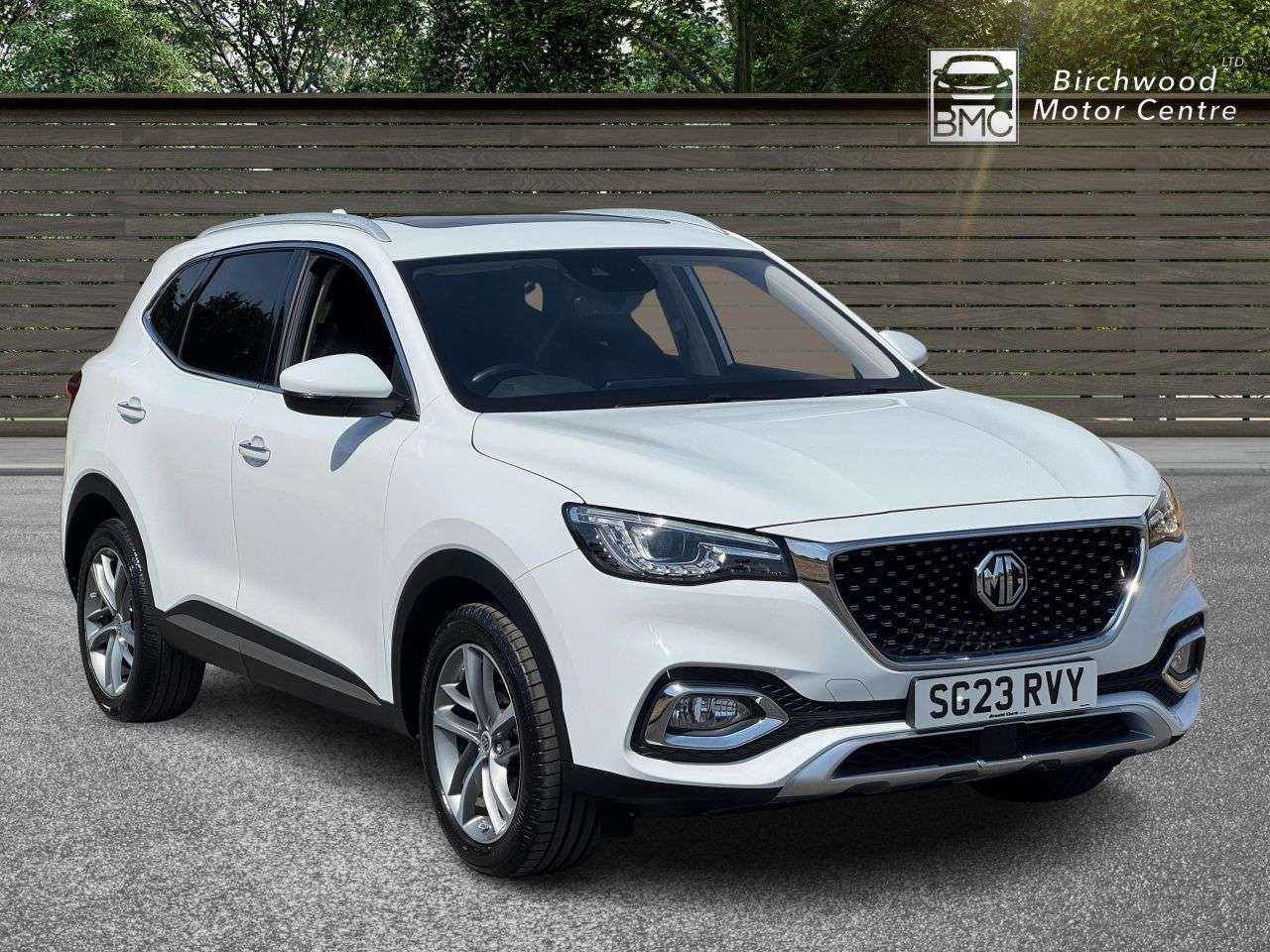 A 2023 MG MG HS 1.5 T-GDI Exclusive SUV 5dr Petrol DCT Euro 6 (s/s) (162 ps) FULL SERVICE H A 2023 MG MG HS 1.5 T-GDI Exclusive SUV 5dr Petrol DCT Euro 6 (s/s) (162 ps) FULL SERVICE H