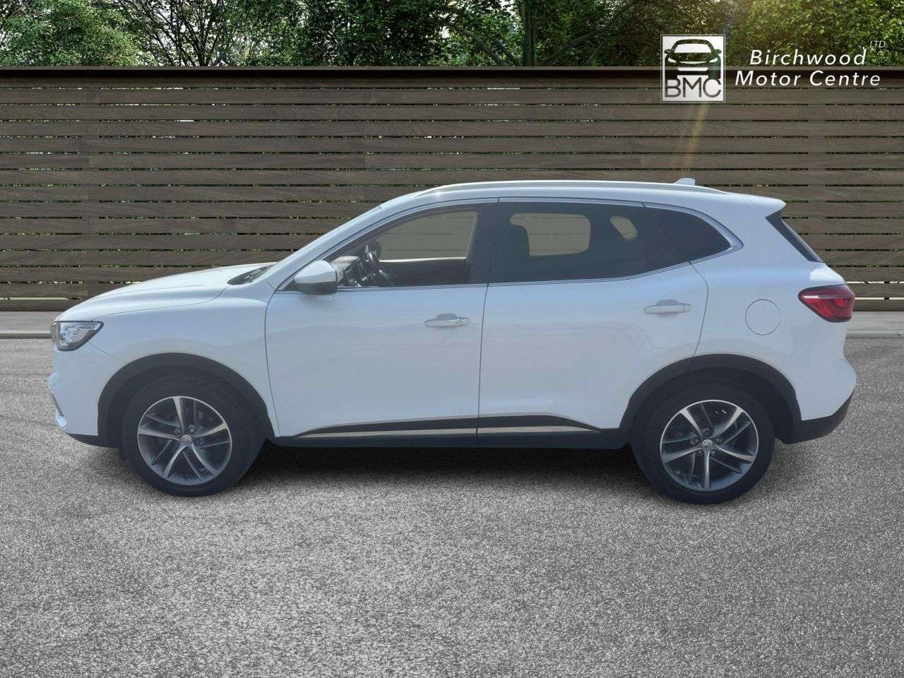 A 2023 MG MG HS 1.5 T-GDI Exclusive SUV 5dr Petrol DCT Euro 6 (s/s) (162 ps) FULL SERVICE H A 2023 MG MG HS 1.5 T-GDI Exclusive SUV 5dr Petrol DCT Euro 6 (s/s) (162 ps) FULL SERVICE H