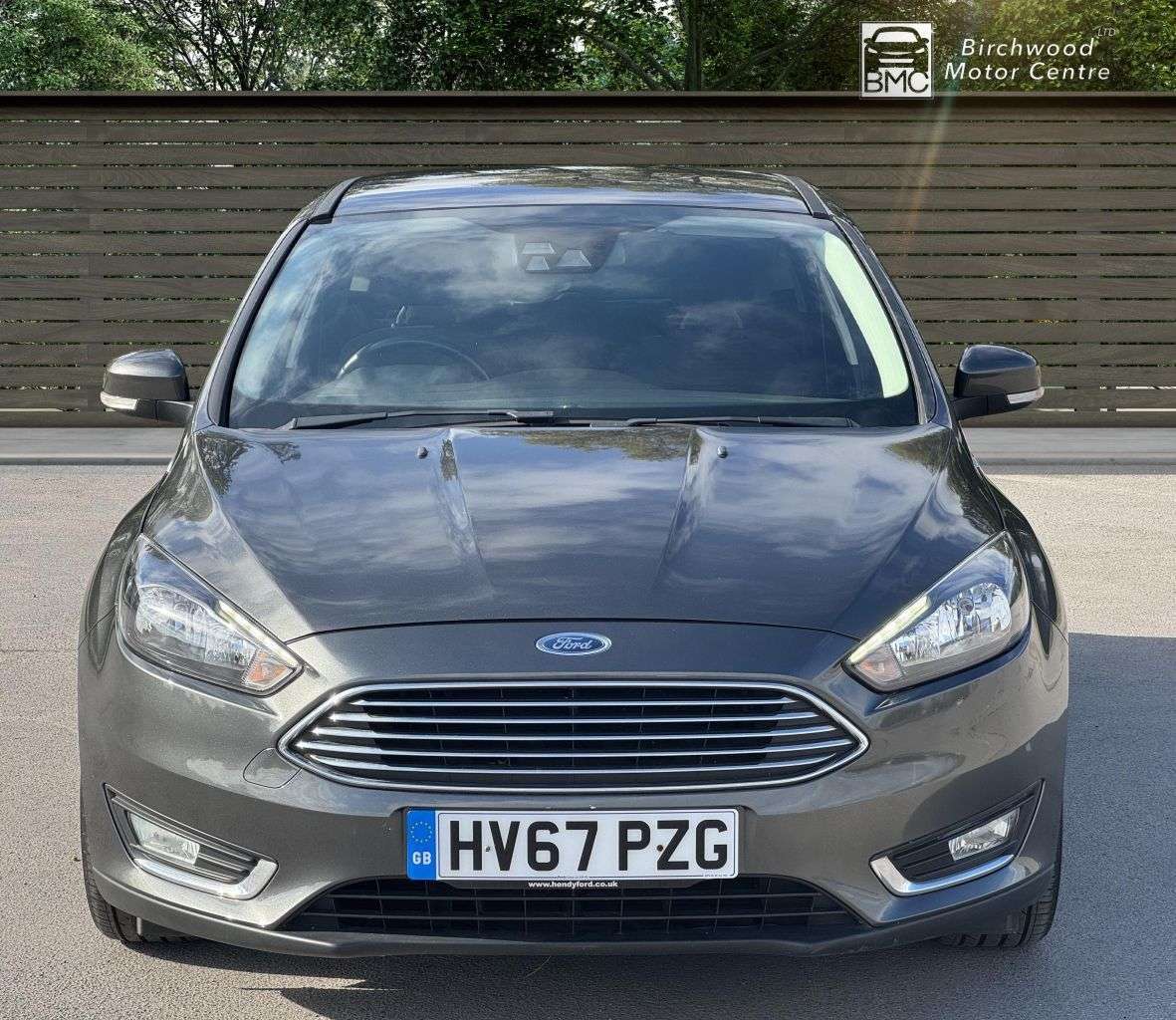 A 2017 FORD FOCUS 1.0T EcoBoost Titanium Hatchback 5dr Petrol Manual Euro 6 (s/s) (125 ps) A 2017 FORD FOCUS 1.0T EcoBoost Titanium Hatchback 5dr Petrol Manual Euro 6 (s/s) (125 ps)
