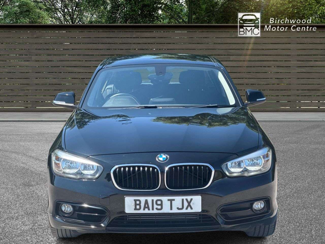 A 2019 BMW 1 SERIES 1.5 118i GPF Sport Hatchback 5dr Petrol Auto Euro 6 (s/s) (136 ps) AIR COND A 2019 BMW 1 SERIES 1.5 118i GPF Sport Hatchback 5dr Petrol Auto Euro 6 (s/s) (136 ps) AIR COND