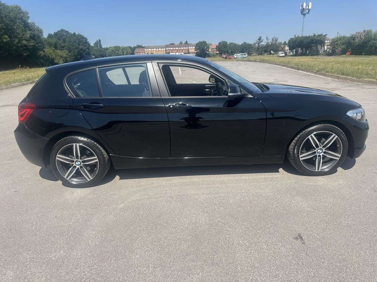 2019 BMW 1 SERIES 2019 BMW 1 SERIES