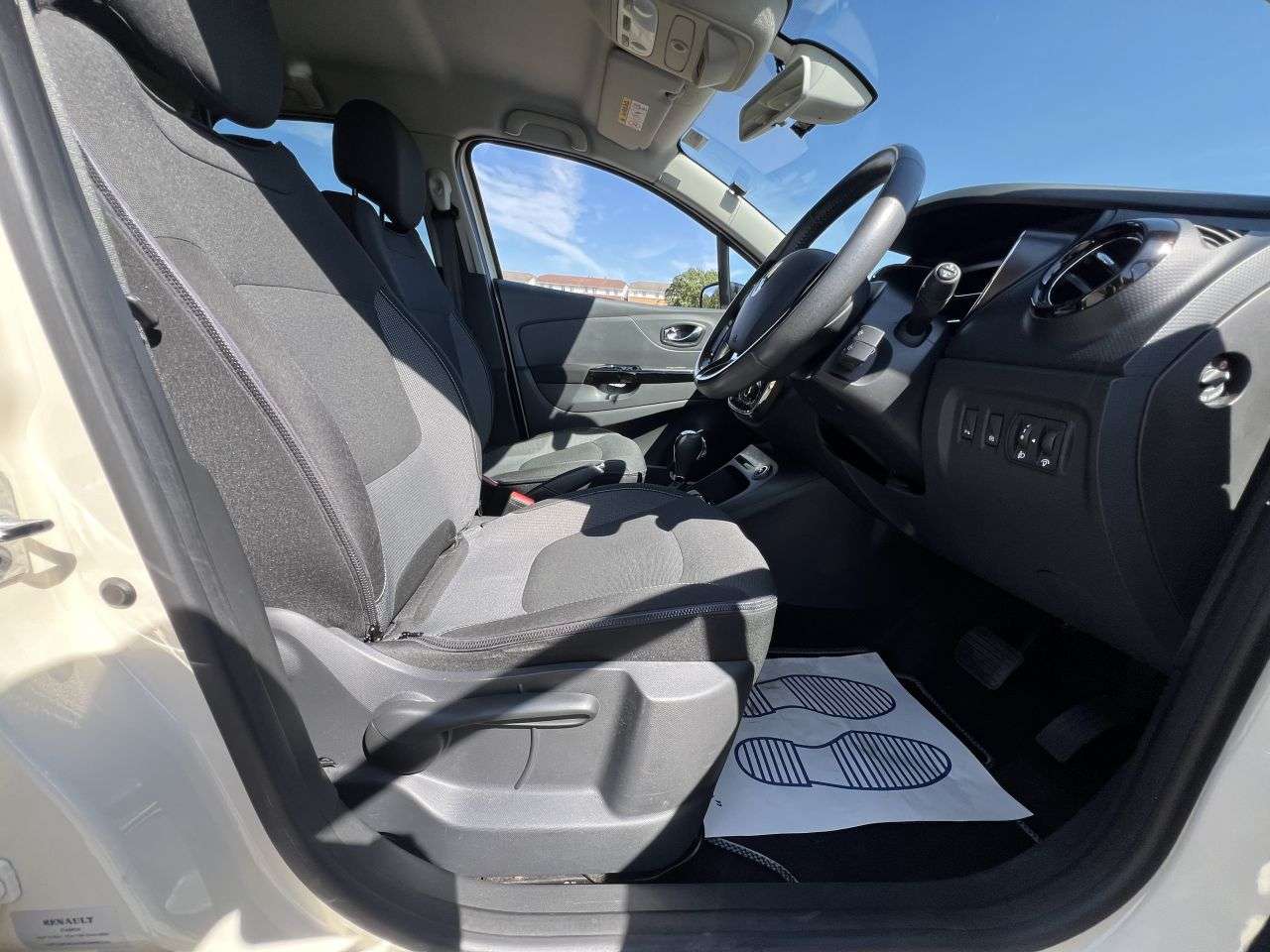 2015 RENAULT CAPTUR 2015 RENAULT CAPTUR