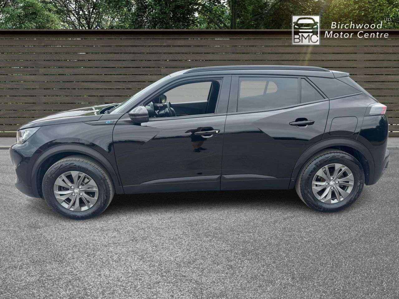 A 2023 PEUGEOT E-2008 50kWh Active Premium + SUV 5dr Electric Auto (7kW Charger) (136 ps) FULL SE A 2023 PEUGEOT E-2008 50kWh Active Premium + SUV 5dr Electric Auto (7kW Charger) (136 ps) FULL SE