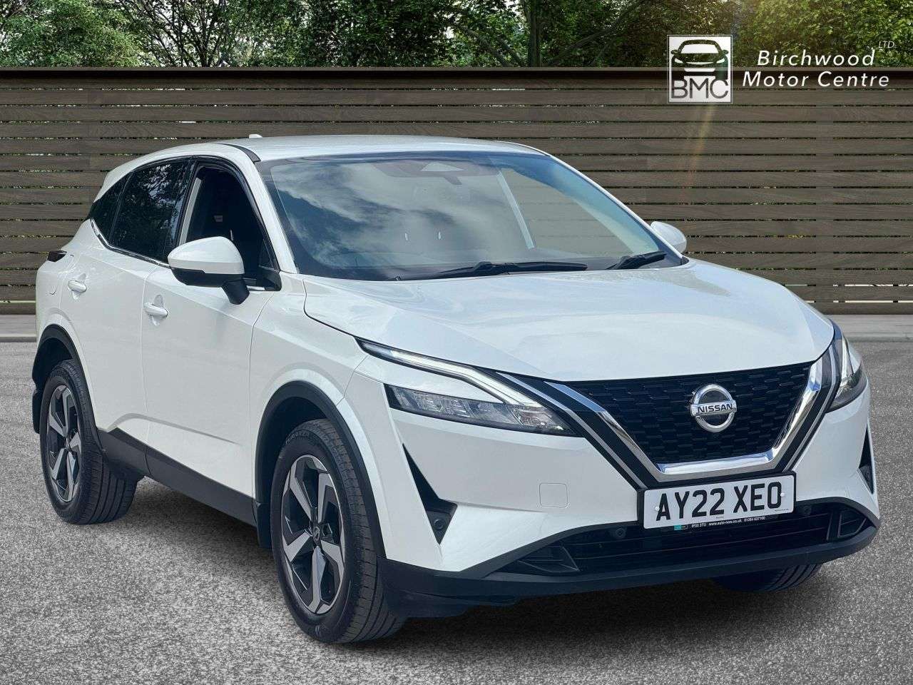 A 2022 NISSAN QASHQAI 1.3 DIG-T MHEV N-Connecta SUV 5dr Petrol Hybrid Manual Euro 6 (s/s) (140 ps A 2022 NISSAN QASHQAI 1.3 DIG-T MHEV N-Connecta SUV 5dr Petrol Hybrid Manual Euro 6 (s/s) (140 ps