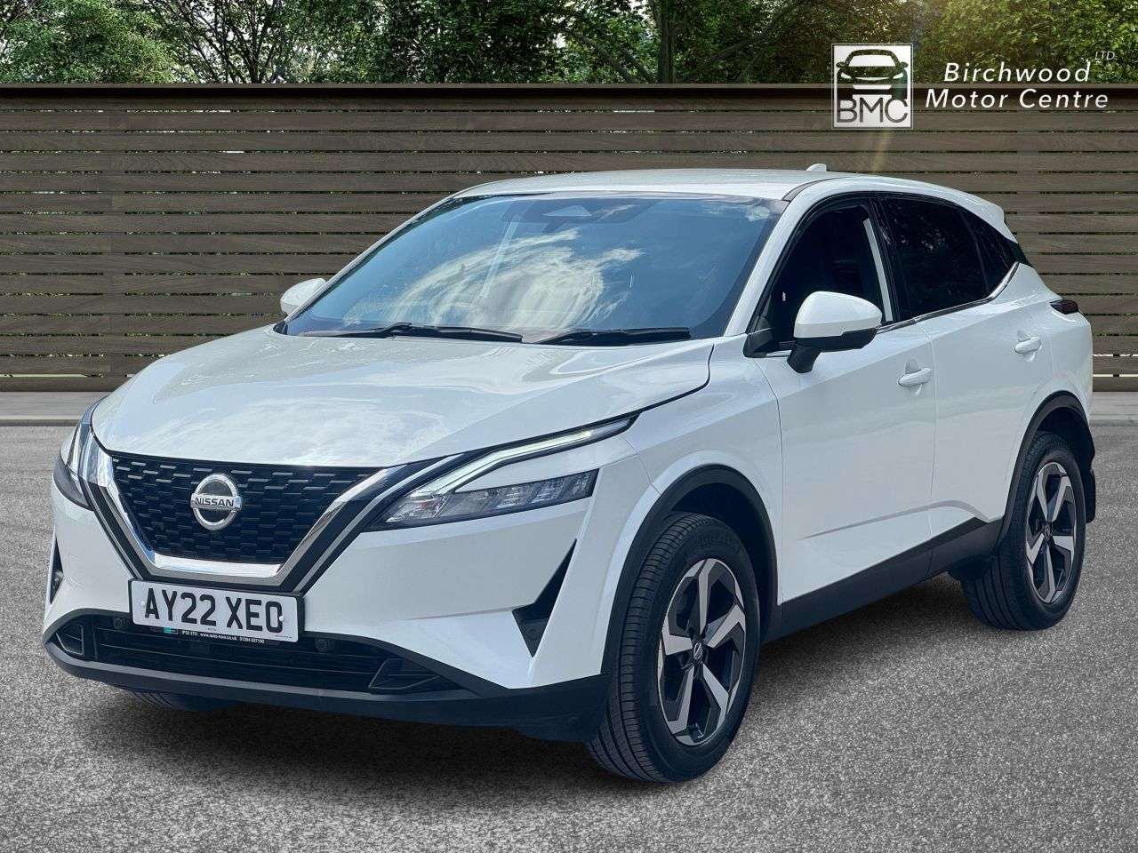A 2022 NISSAN QASHQAI 1.3 DIG-T MHEV N-Connecta SUV 5dr Petrol Hybrid Manual Euro 6 (s/s) (140 ps A 2022 NISSAN QASHQAI 1.3 DIG-T MHEV N-Connecta SUV 5dr Petrol Hybrid Manual Euro 6 (s/s) (140 ps