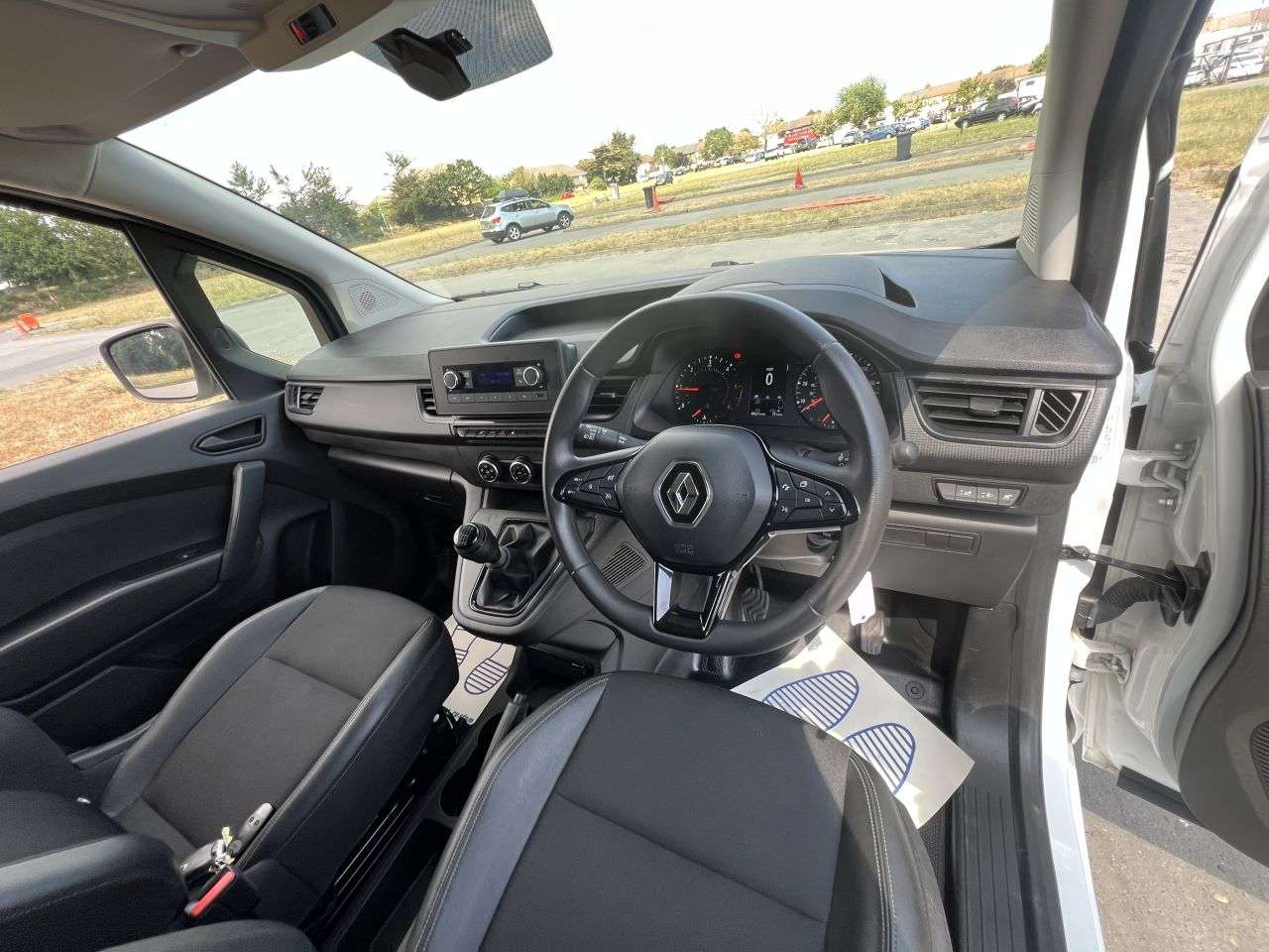 2023 RENAULT KANGOO 2023 RENAULT KANGOO