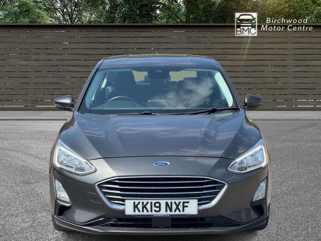 A 2019 FORD FOCUS 1.0T EcoBoost Titanium Hatchback 5dr Petrol Auto Euro 6 (s/s) (125 ps) SERV A 2019 FORD FOCUS 1.0T EcoBoost Titanium Hatchback 5dr Petrol Auto Euro 6 (s/s) (125 ps) SERV